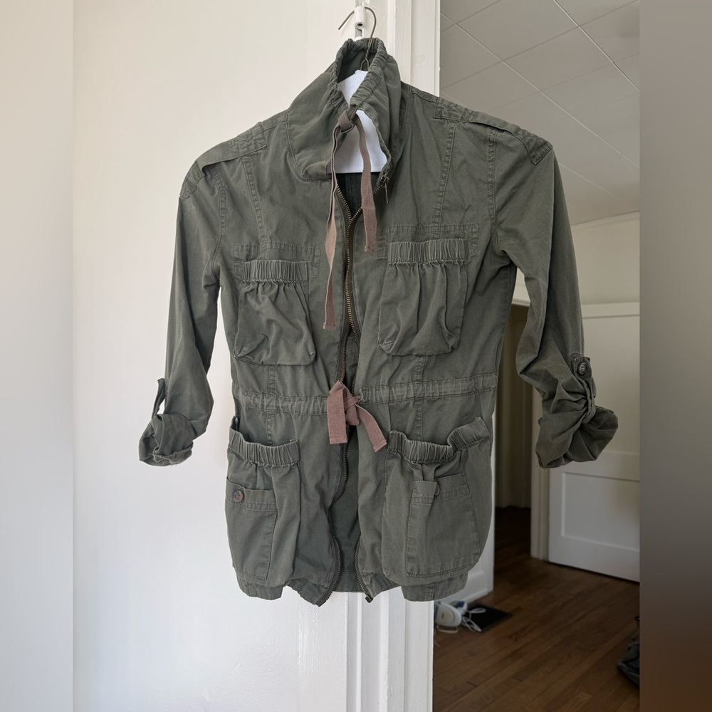 BAR III olive green jacket. XS. Great jacket.